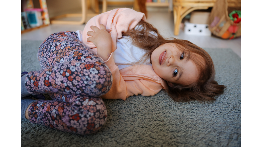 子供がお腹を痛がるときはどうすればいい?考えられる腹痛の原因や危険なサインとは?