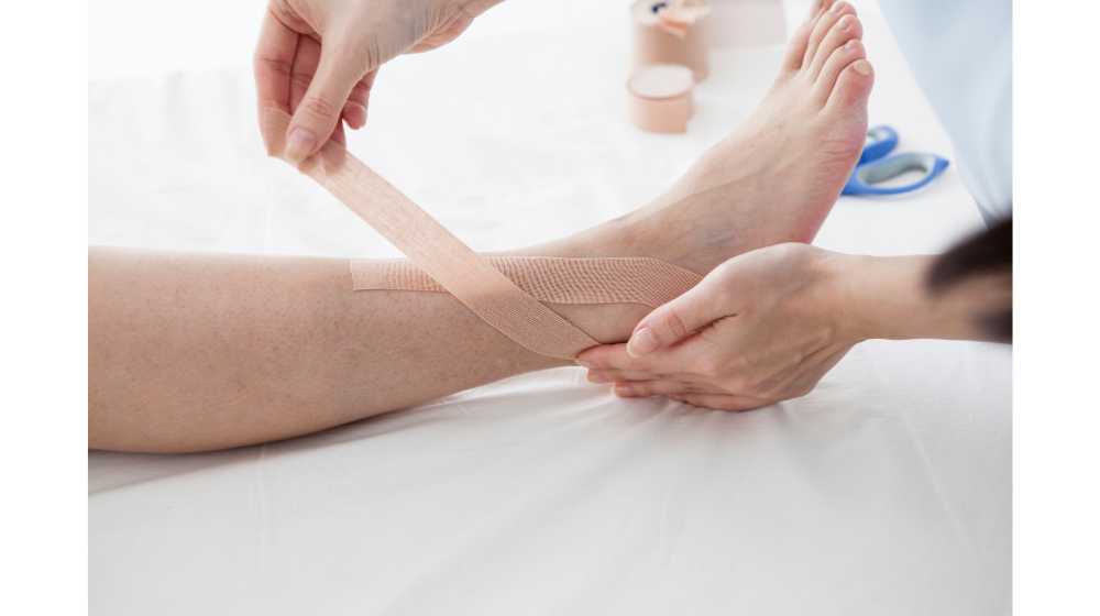 捻挫で歩けるけど痛いときは病院に行くべき?重症度チェックも紹介